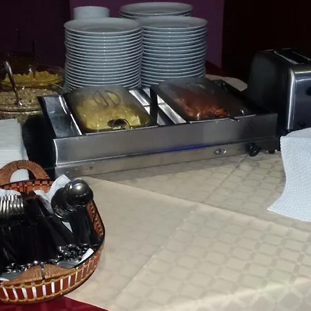 Veleka فندق تشيرنوموريتس