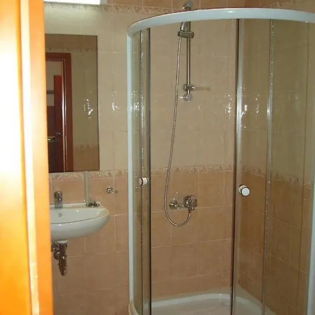 Hotell Veleka 2*